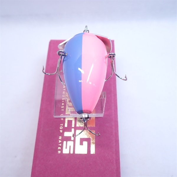 レッドフィンフローター．